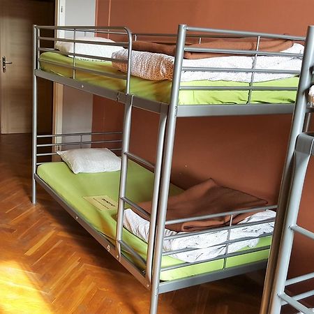 Cinnamon Hostel Wrocław Eksteriør billede